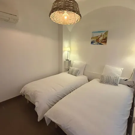 Sur Le Toit De * סן טרופז