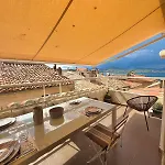 Apartment Sur Le Toit De