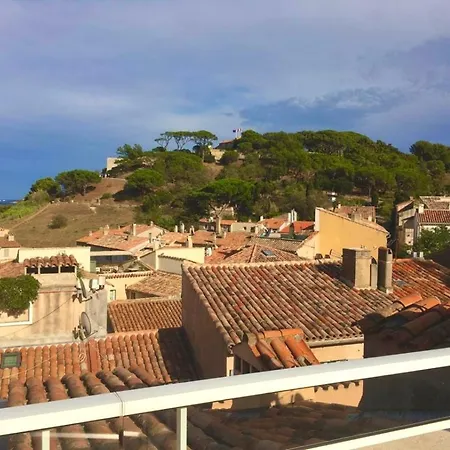 Sur le toit de Saint-Tropez *