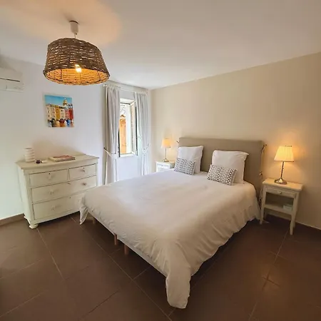 Sur le toit de Saint-Tropez Apartment